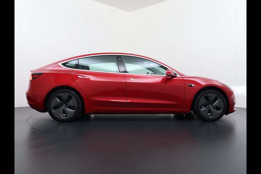 Tesla Model 3 Long Range AWD 75kWh 463PK Lmv FSD-3 Computer 18"Lm  Premium Audio AutoPilot Panoramadak Camera's Leer Adaptive-Cruise-Control+S 4WD Stoel en achterbank verwarming Elektr.Stoelen+Memory+Easy-Entry WiFi Origineel Nederlandse Auto Garantie op Accu/Motor tot 28-09-2028/192.000km