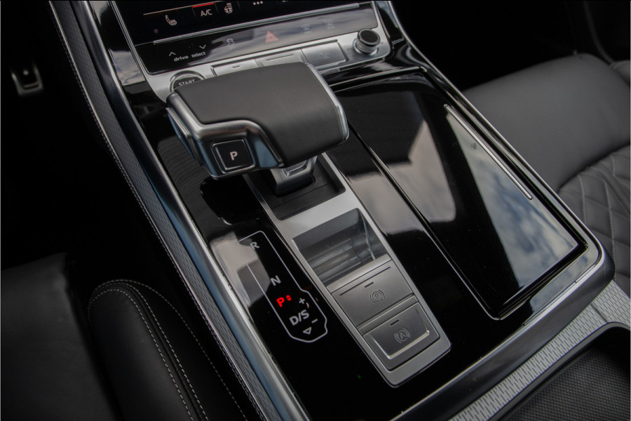 Audi Q8 60 TFSI e quattro Competition Pano, RS stoelen, Head-Up, Aero-Pack, Laser Light, 23"