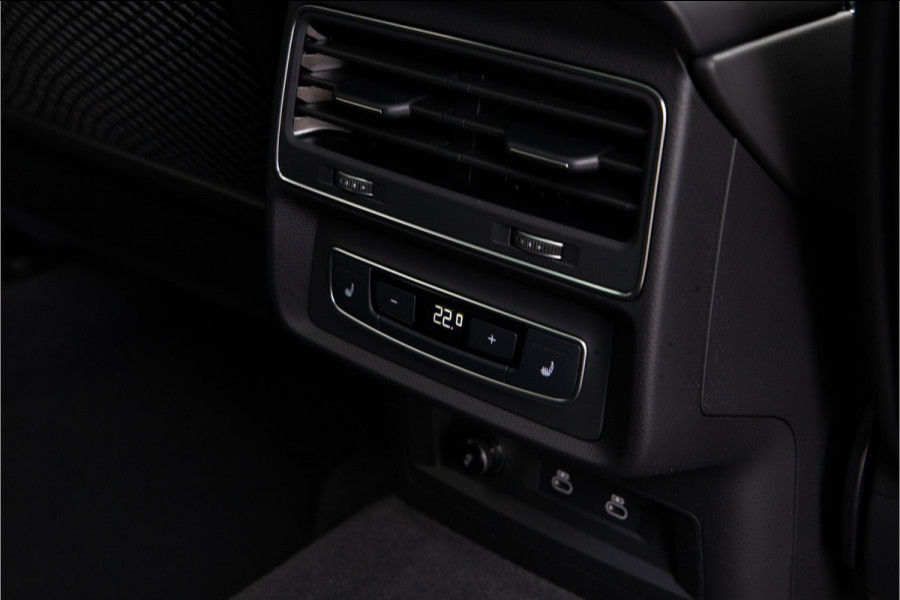 Audi Q8 60 TFSI e quattro Competition Pano, RS stoelen, Head-Up, Aero-Pack, Laser Light, 23"