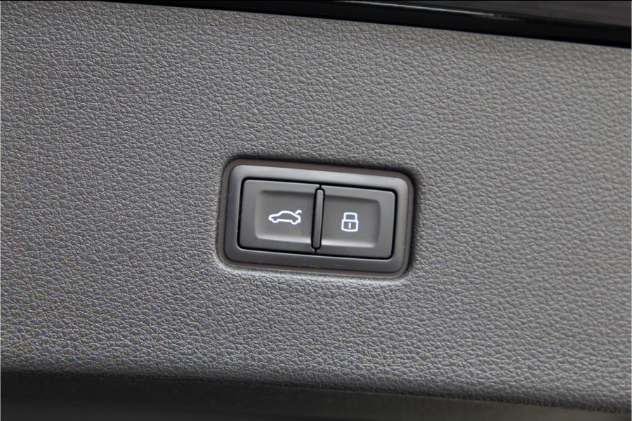 Audi Q8 60 TFSI e quattro Competition Pano, RS stoelen, Head-Up, Aero-Pack, Laser Light, 23"