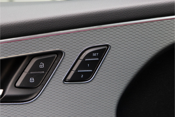 Audi Q8 60 TFSI e quattro Competition Pano, RS stoelen, Head-Up, Aero-Pack, Laser Light, 23"