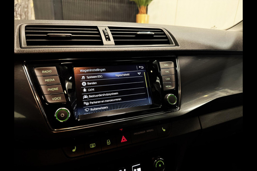 Škoda Fabia Combi 1.0 TSI Business Edition|KEYLESS|FRONT ASS|STOELVERWARMING|BOMVOL