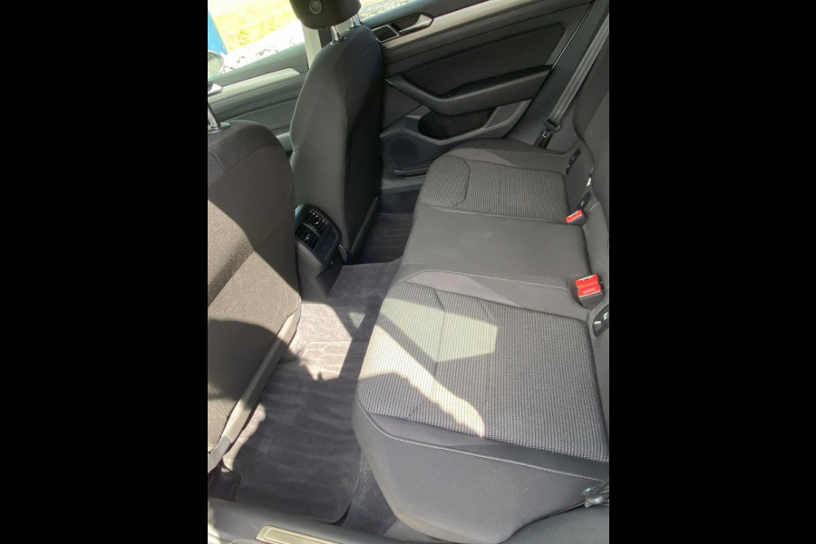 Volkswagen Arteon 1.5 TSI Business R Aut/ Camera/ LED/ Clima/ Keyless/ Carplay/ Trekhaak