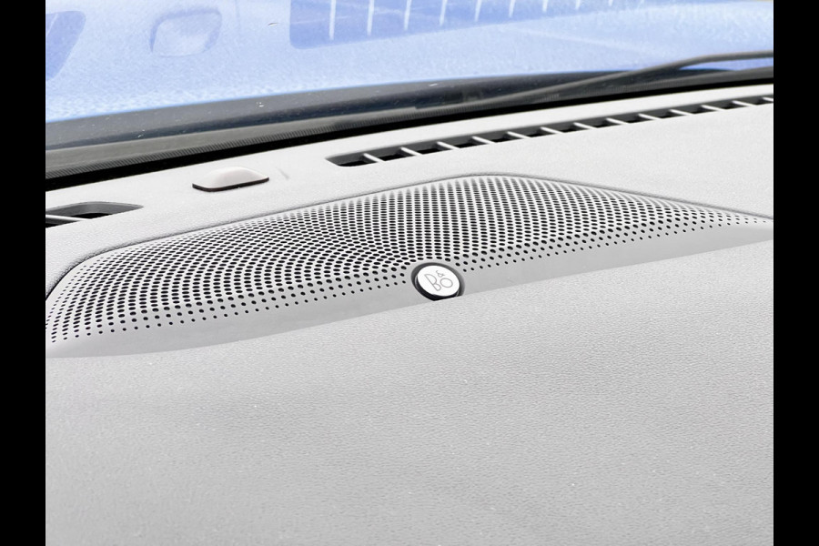 Ford Kuga 2.5 FHEV ST-Line X 190pk | Zuid | Driver Assistance Pack | Technology Pack | Winterpack | Panoramadak | All Weather banden | Geen stekker nodig