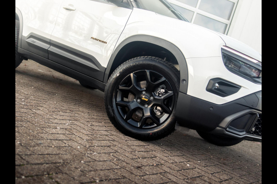 Jeep Avenger 1.2T 4xe The North Face | Schuif/Kanteldak | Clima | Apple Carplay | Adapt. Cruise | Elektr. A-Klep | Keyless | Navi | Stoel&Stuurverwarming
