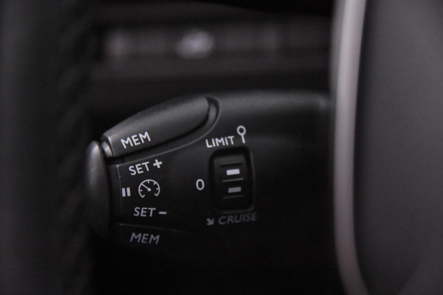 Peugeot 5008 1.2 Allure 130*1ste Eigenaar*Leer*Navigatie*Trekhaak*