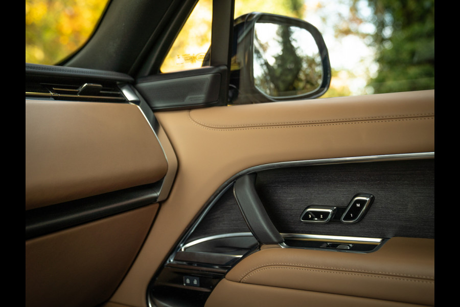 Land Rover Range Rover P550e HSE PHEV | Pano-dak | Head-up | Meridian 3D