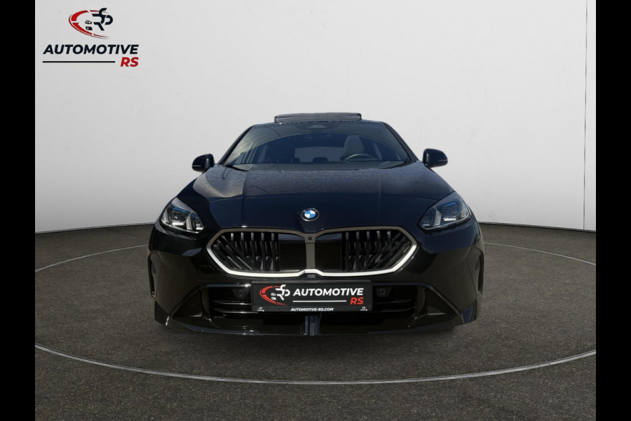 BMW 1-serie 120 | M-Sport Pro Harman/Kardon | Hud| Carplay & Android Auto|Pano| Trekhaak | Shadow Line | Cruise|Incl Btw