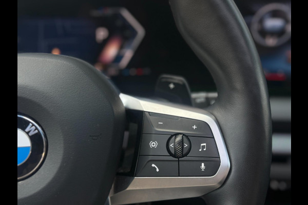 BMW 1-serie 120 | M-Sport Pro Harman/Kardon | Hud| Carplay & Android Auto|Pano| Trekhaak | Shadow Line | Cruise|Incl Btw