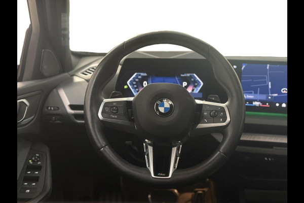 BMW 1-serie 120 | M-Sport Pro Harman/Kardon | Hud| Carplay & Android Auto|Pano| Trekhaak | Shadow Line | Cruise|Incl Btw