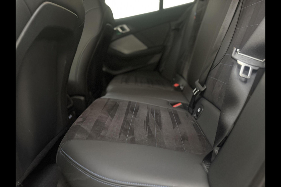 BMW 1-serie 120 | M-Sport Pro Harman/Kardon | Hud| Carplay & Android Auto|Pano| Trekhaak | Shadow Line | Cruise|Incl Btw