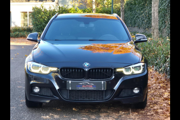BMW 3 Serie Touring F31 320i M Sport X-drive Trekhaak Apple CarPlay dig.dash 19inch 320i xDrive M Sport Edition