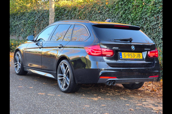 BMW 3 Serie Touring F31 320i M Sport X-drive Trekhaak Apple CarPlay dig.dash 19inch 320i xDrive M Sport Edition