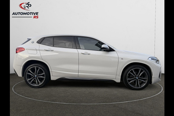 BMW X2 SDrive18i M-Pakket High Exec Full M Sportief Design LED 19” M-Velgen M-Alcantara Navi Camera PDC V+A