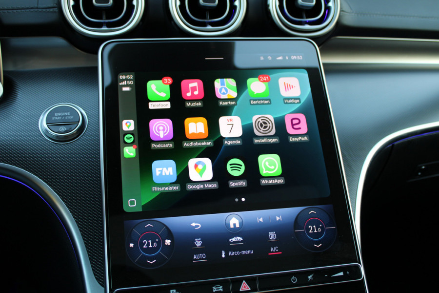 Mercedes-Benz C-Klasse 200 AMG Line | PANO | SFEER | CARPLAY | STOELVERWARMING | 19 INCH |