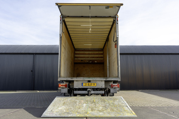 Iveco 70C17 Bakwagen met Laadklep | Luchtvering | Climate | Cruise | Tachograaf | 3.5T Trekgewicht | Sperdifferentieel | Euro 6
