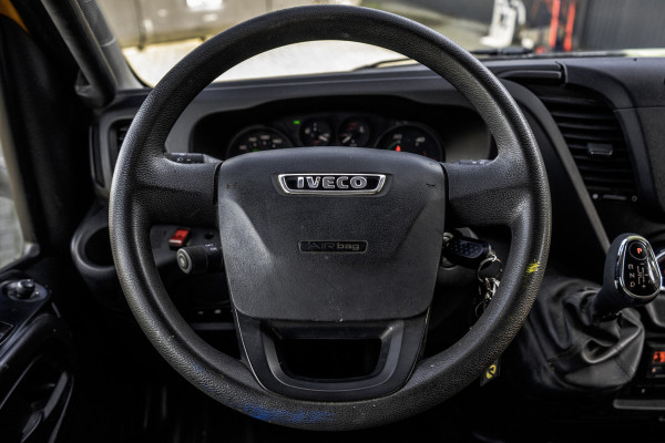 Iveco 70C17 Bakwagen met Laadklep | Luchtvering | Climate | Cruise | Tachograaf | 3.5T Trekgewicht | Sperdifferentieel | Euro 6