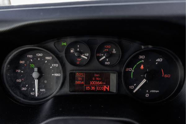 Iveco 70C17 Bakwagen met Laadklep | Luchtvering | Climate | Cruise | Tachograaf | 3.5T Trekgewicht | Sperdifferentieel | Euro 6