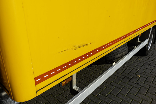 Iveco 70C17 Bakwagen met Laadklep | Luchtvering | Climate | Cruise | Tachograaf | 3.5T Trekgewicht | Sperdifferentieel | Euro 6