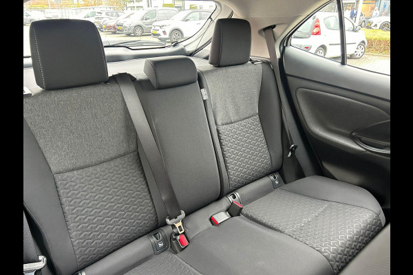 Toyota Yaris Cross 1.5 Hybrid Dynamic | Navi | Apple Carplay | Prijs is rijklaar