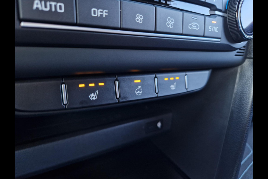 Kia Ceed Sportswagon 1.0 T-GDi Design Edition | JBL | Stoel- en Stuurverwarming | Lane Assist | Dode Hoek Assistentie |