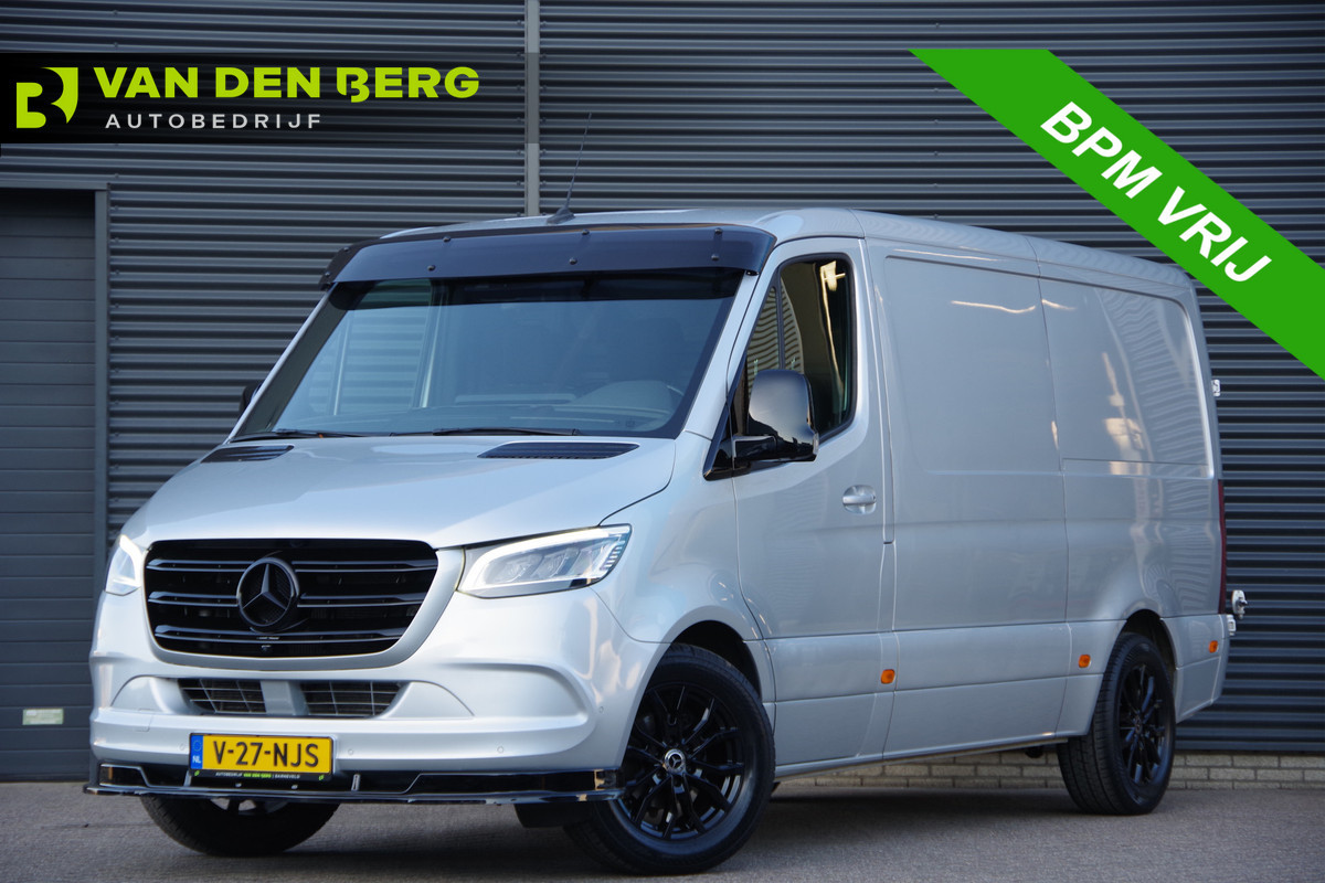 Mercedes-Benz Sprinter 319 3.0 CDI V6 L2H1 AUT. LED, 3.5T TREKHAAK, LUCHTVERING, ADAPT. CRUISE, 360 CAMERA, MBUX 10'', STOELVERWARMING, STANDKACHEL, VO