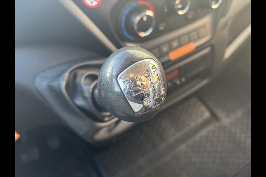 Iveco Daily 35C14 2.3 *A/C*NAVI*HAAK*PICK-UP*LAADKLEP*3500KG*