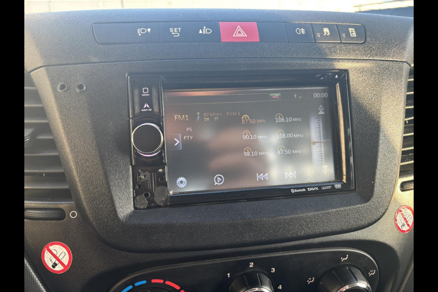 Iveco Daily 35C14 2.3 *A/C*NAVI*HAAK*PICK-UP*LAADKLEP*3500KG*