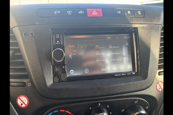 Iveco Daily 35C14 2.3 *A/C*NAVI*HAAK*PICK-UP*LAADKLEP*3500KG*