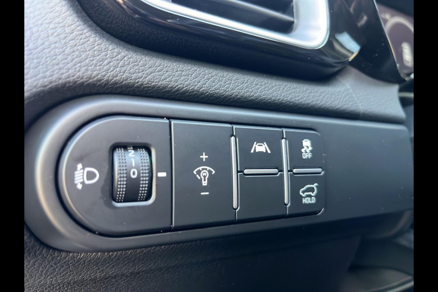 Kia Ceed Sportswagon 1.5 T-GDi DynamicPlusLine | Automaat | Stoel- en Stuurverwarming | Clima | Key-less | Navi | Carplay/Android Auto |