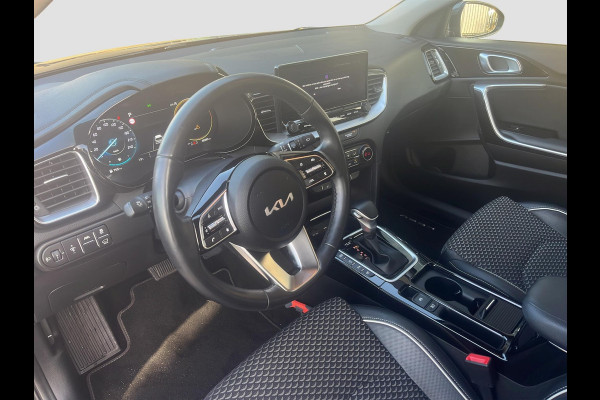 Kia Ceed Sportswagon 1.5 T-GDi DynamicPlusLine | Stoel & Stuurverwarming | Automaat | LMV | Cruise | Navi |
