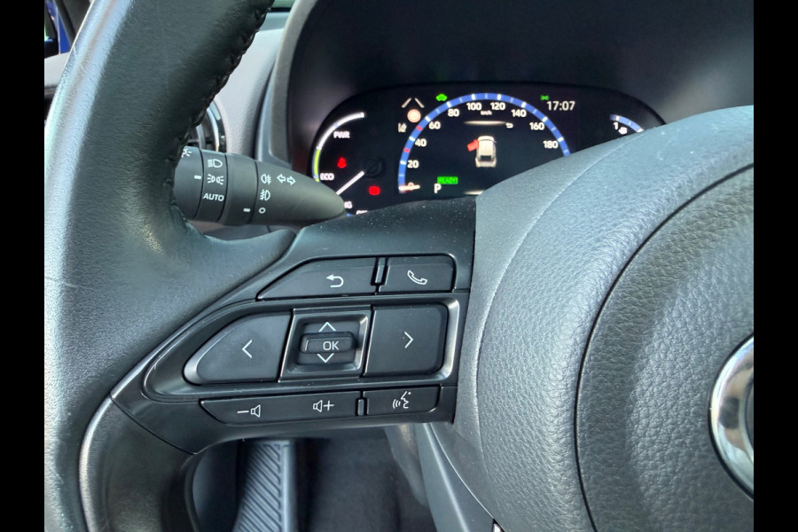 Toyota Yaris Cross 1.5 Hybrid Executive - Navi - Climate - Panodak - Camera