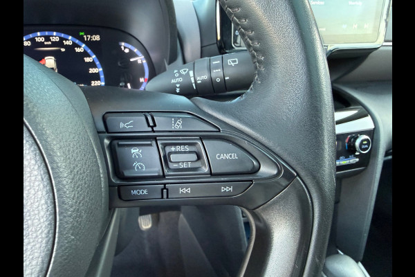 Toyota Yaris Cross 1.5 Hybrid Executive - Navi - Climate - Panodak - Camera