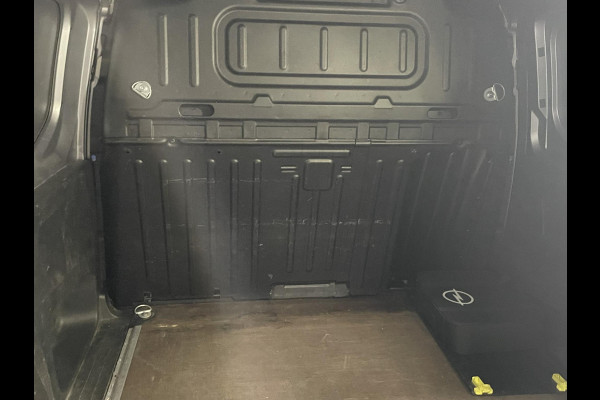 Opel Combo-e L1H1 50 kWh Automaat Navigatie Apple Carplay/Android Auto Cruise Control Stoelverwarming Airco