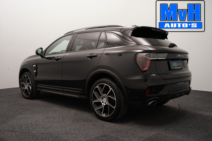 Lynk & Co 01 1.5 Plug-in Hybride|FULL BLACK|ZWARTE.HEMEL|NAP