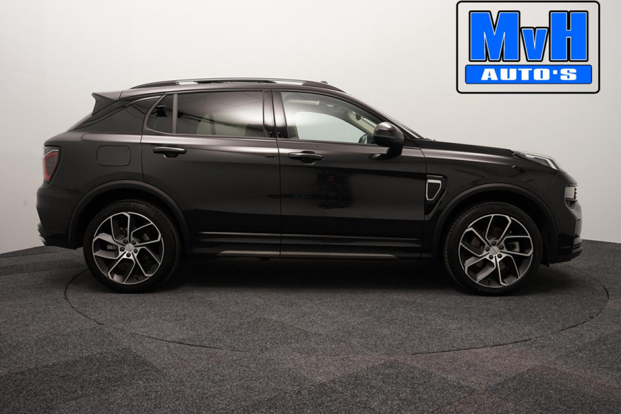 Lynk & Co 01 1.5 Plug-in Hybride|FULL BLACK|ZWARTE.HEMEL|NAP