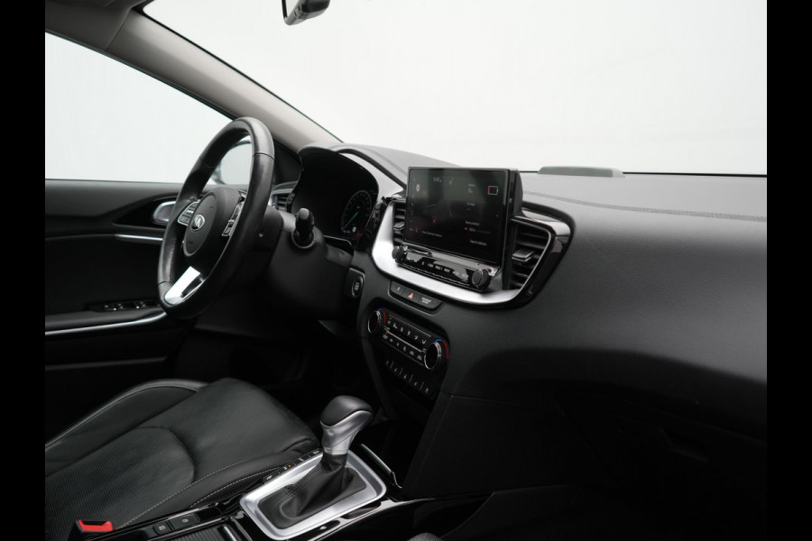 Kia Ceed Sportswagon 1.6 GDI ExecutiveLine Plug In Hybrid 141pk PHEV | Panodak | Adaptive Cruise | Camera | Lederen Sportstoelen Ventilatie & Memory | Apple Carplay | Keyless | Blis | Navigatie | DAB |