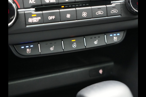 Kia Ceed Sportswagon 1.6 GDI ExecutiveLine Plug In Hybrid 141pk PHEV | Panodak | Adaptive Cruise | Camera | Lederen Sportstoelen Ventilatie & Memory | Apple Carplay | Keyless | Blis | Navigatie | DAB |