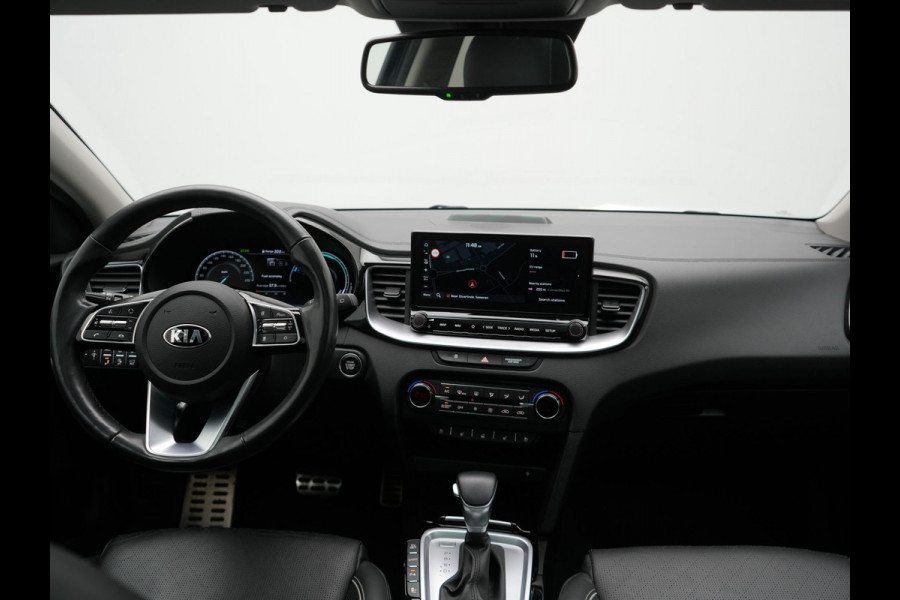 Kia Ceed Sportswagon 1.6 GDI ExecutiveLine Plug In Hybrid 141pk PHEV | Panodak | Adaptive Cruise | Camera | Lederen Sportstoelen Ventilatie & Memory | Apple Carplay | Keyless | Blis | Navigatie | DAB |