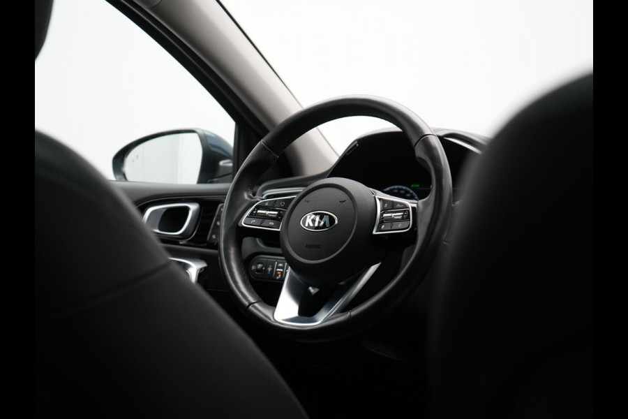 Kia Ceed Sportswagon 1.6 GDI ExecutiveLine Plug In Hybrid 141pk PHEV | Panodak | Adaptive Cruise | Camera | Lederen Sportstoelen Ventilatie & Memory | Apple Carplay | Keyless | Blis | Navigatie | DAB |