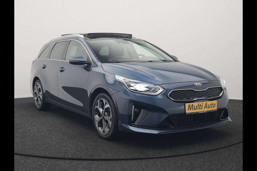 Kia Ceed Sportswagon 1.6 GDI ExecutiveLine Plug In Hybrid 141pk PHEV | Panodak | Adaptive Cruise | Camera | Lederen Sportstoelen Ventilatie & Memory | Apple Carplay | Keyless | Blis | Navigatie | DAB |