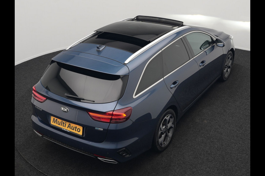 Kia Ceed Sportswagon 1.6 GDI ExecutiveLine Plug In Hybrid 141pk PHEV | Panodak | Adaptive Cruise | Camera | Lederen Sportstoelen Ventilatie & Memory | Apple Carplay | Keyless | Blis | Navigatie | DAB |