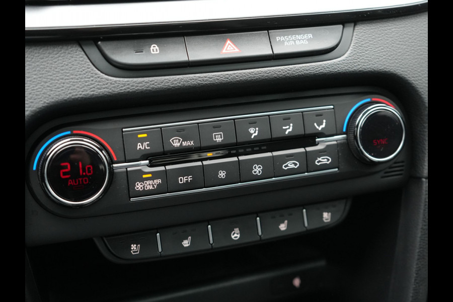 Kia Ceed Sportswagon 1.6 GDI ExecutiveLine Plug In Hybrid 141pk PHEV | Panodak | Adaptive Cruise | Camera | Lederen Sportstoelen Ventilatie & Memory | Apple Carplay | Keyless | Blis | Navigatie | DAB |