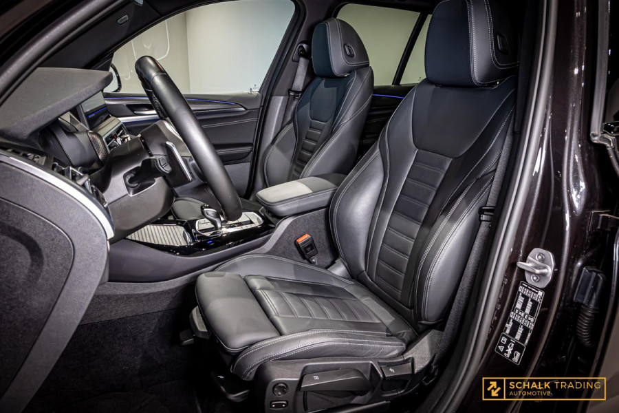BMW X3 XDrive20i High Executive|M-sport|HUD|E-trekhaak|Pano