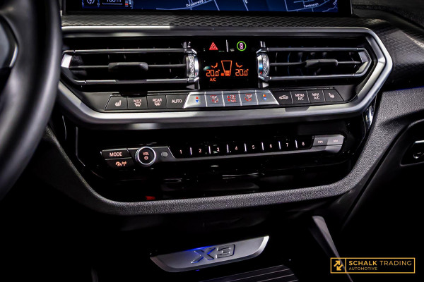 BMW X3 XDrive20i High Executive|M-sport|HUD|E-trekhaak|Pano