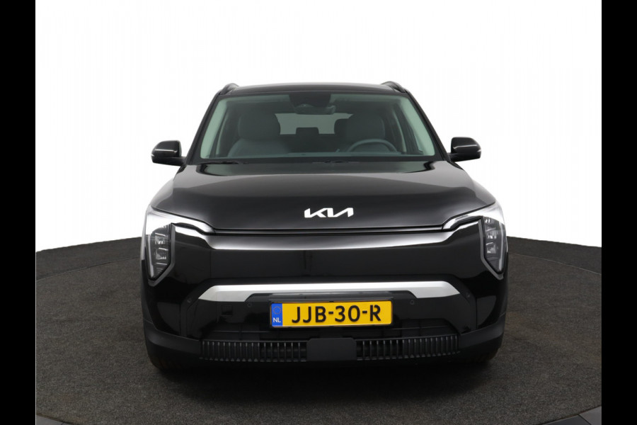 Kia EV3 Plus Advanced 81.4 kWh - Demo Automaat - Prijs incl. Inruilpremie - Schuif-/kanteldak - Stoel-/stuurverwarming - Blind Spot - Navigatie - Fabrieksgarantie tot 2032