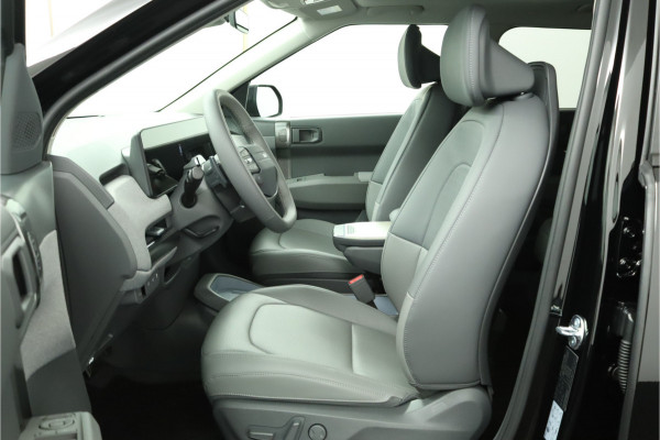 Kia EV3 Plus Advanced 81.4 kWh - Demo Automaat - Prijs incl. Inruilpremie - Schuif-/kanteldak - Stoel-/stuurverwarming - Blind Spot - Navigatie - Fabrieksgarantie tot 2032