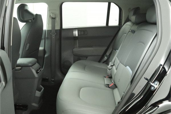 Kia EV3 Plus Advanced 81.4 kWh - Demo Automaat - Prijs incl. Inruilpremie - Schuif-/kanteldak - Stoel-/stuurverwarming - Blind Spot - Navigatie - Fabrieksgarantie tot 2032