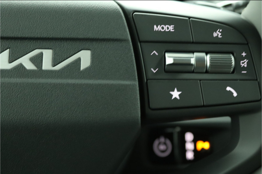 Kia EV3 Plus Advanced 81.4 kWh - Demo Automaat - Prijs incl. Inruilpremie - Schuif-/kanteldak - Stoel-/stuurverwarming - Blind Spot - Navigatie - Fabrieksgarantie tot 2032