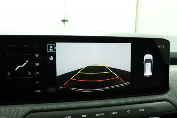 Kia EV3 Plus Advanced 81.4 kWh - Demo Automaat - Prijs incl. Inruilpremie - Schuif-/kanteldak - Stoel-/stuurverwarming - Blind Spot - Navigatie - Fabrieksgarantie tot 2032